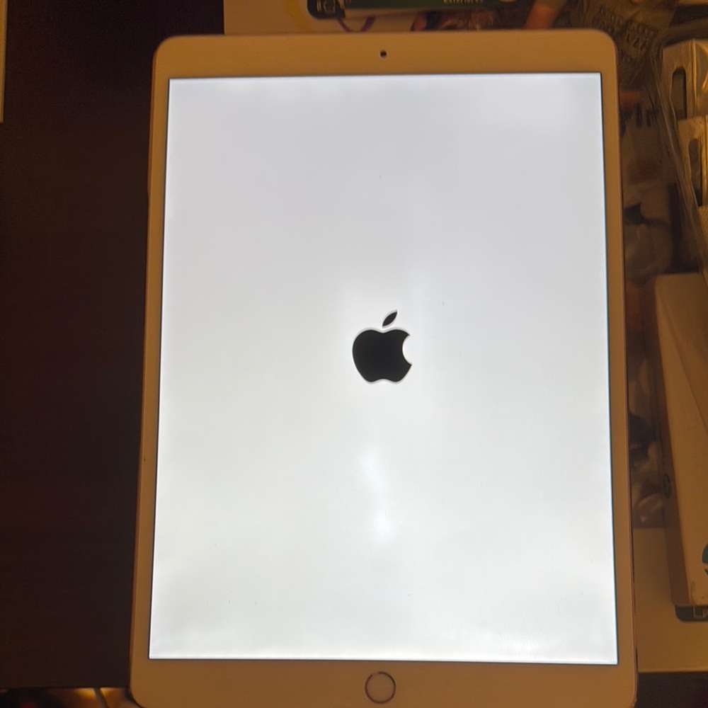 Apple iPad Pro 10.5- Rose Gold Verizon